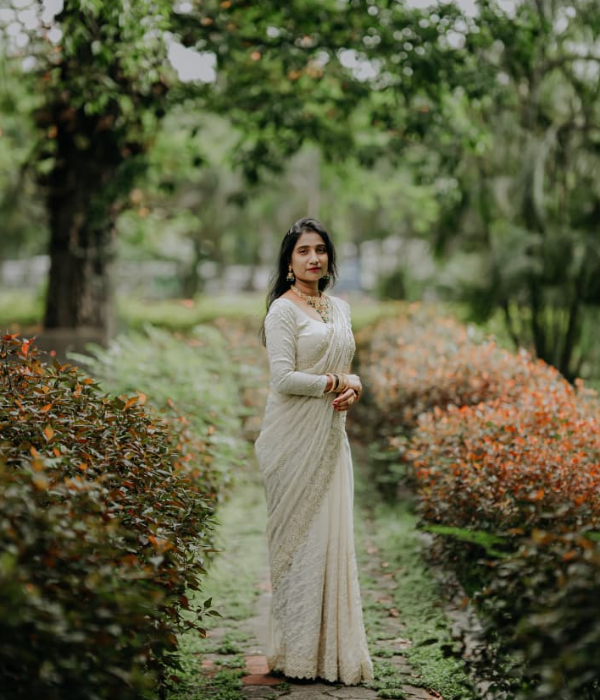 https://bhovimatrimonial.in/v-vivah/v-images/female.png