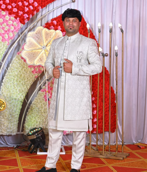 https://bhovimatrimonial.in/v-vivah/v-images/female.png