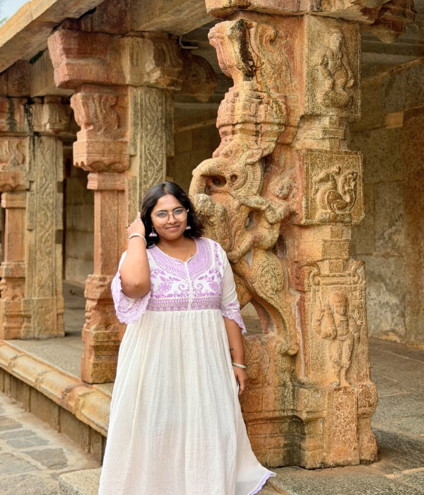 https://bhovimatrimonial.in/v-vivah/v-images/female.png